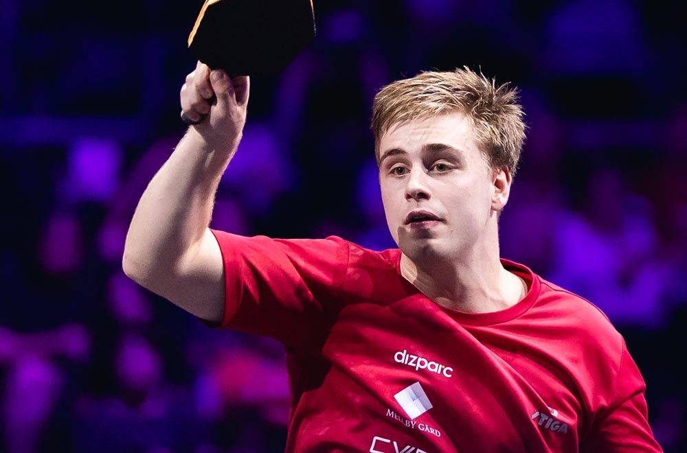 首局她抓住 首局她抓住